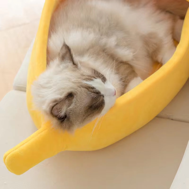 Banana Shape Cat Bed – Cozy Plush Pet House for Cats & Small Dogs