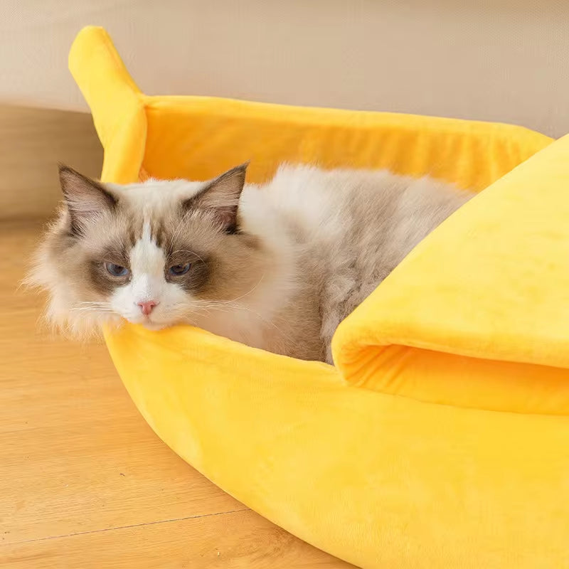 Banana Shape Cat Bed – Cozy Plush Pet House for Cats & Small Dogs
